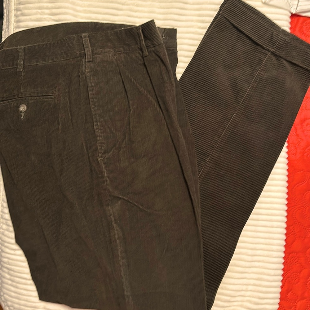 Men’s corduroy pants, Consensus